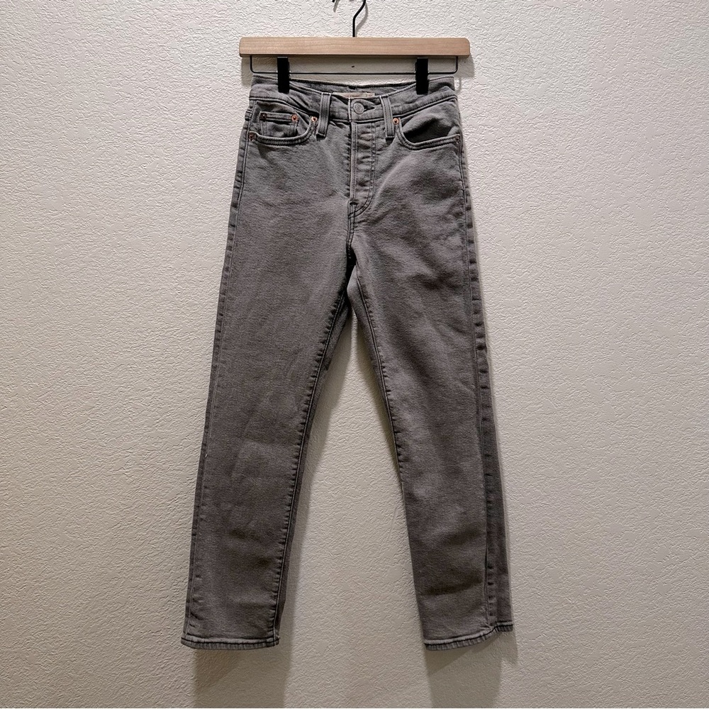 Levi’s | Wedgie Straight | Ankle Cut | Size 25 x 30